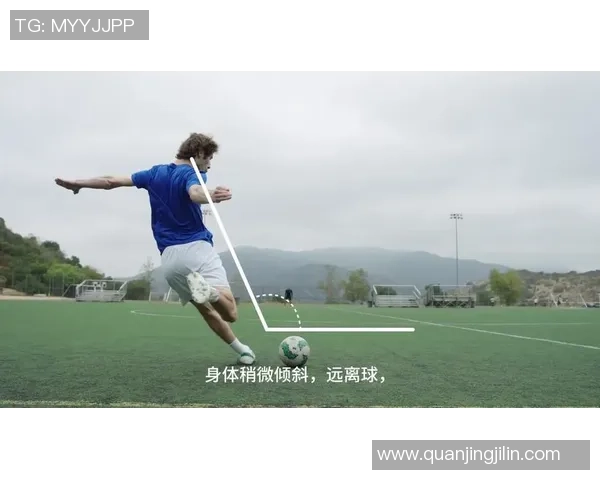 十片足球的魅力探索与技巧分享让你成为球场上的明星